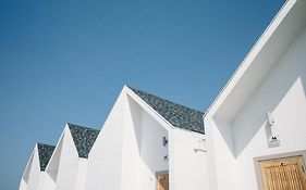 บ้านต๊ะ ออน เดอะ ซี